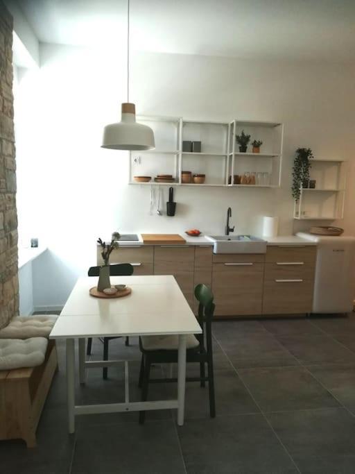 Lovely Apartment In The City Center Pula Luaran gambar